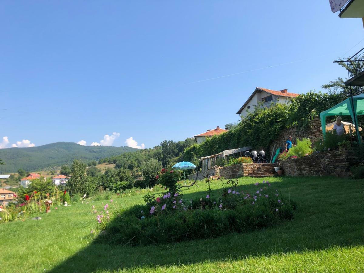 Guest House Agush Kribul 外观 照片